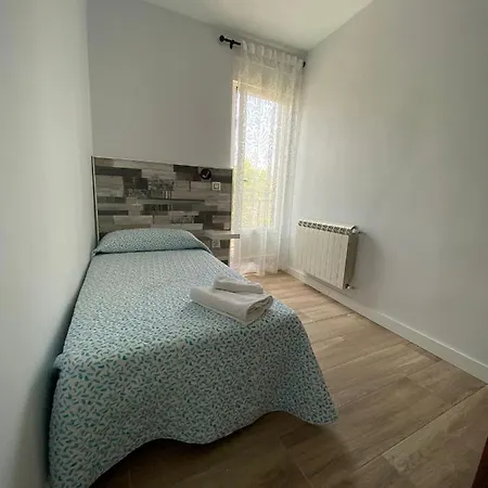 Casa Con Jardin Gatos Holiday home *