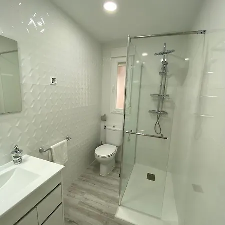 Casa Con Jardin Gatos Hébergement de vacances *