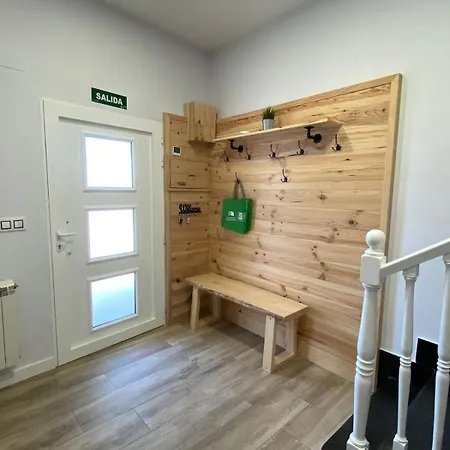 Casa Con Jardin Gatos Holiday home