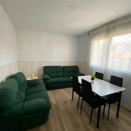 Casa Con Jardin Gatos * Лас Навас дель Маркес