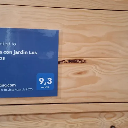 Casa Con Jardin Gatos