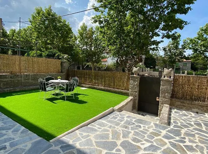 Casa Con Jardin Gatos * 라스 나바스 델 마르케스