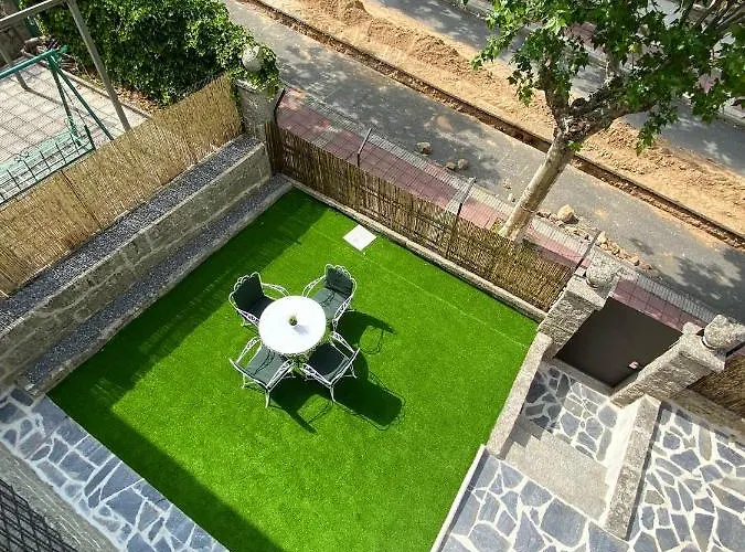 Casa Con Jardin Gatos 라스 나바스 델 마르케스