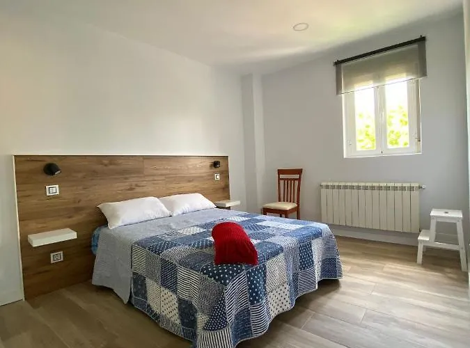 Casa Con Jardin Gatos 펜션 라스 나바스 델 마르케스