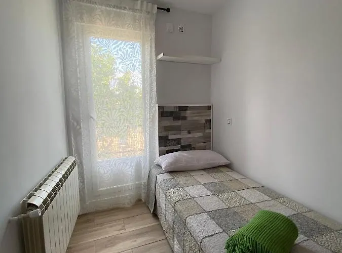 Casa Con Jardin Gatos 라스 나바스 델 마르케스